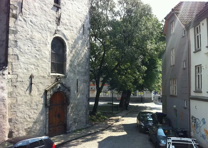 Central Location In The Heart Of Historic Bergen