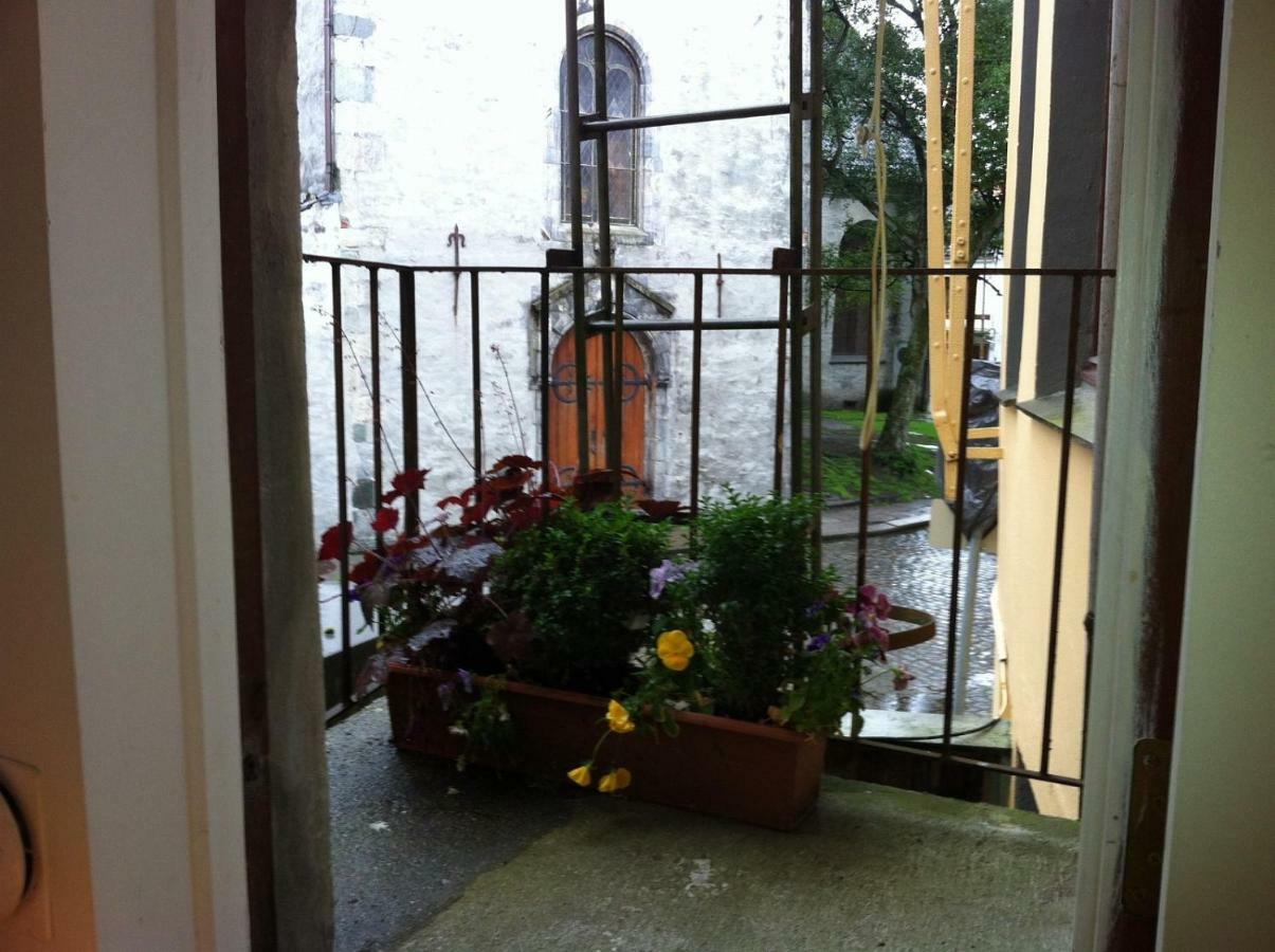Location In The Heart Of Historic Apartment *